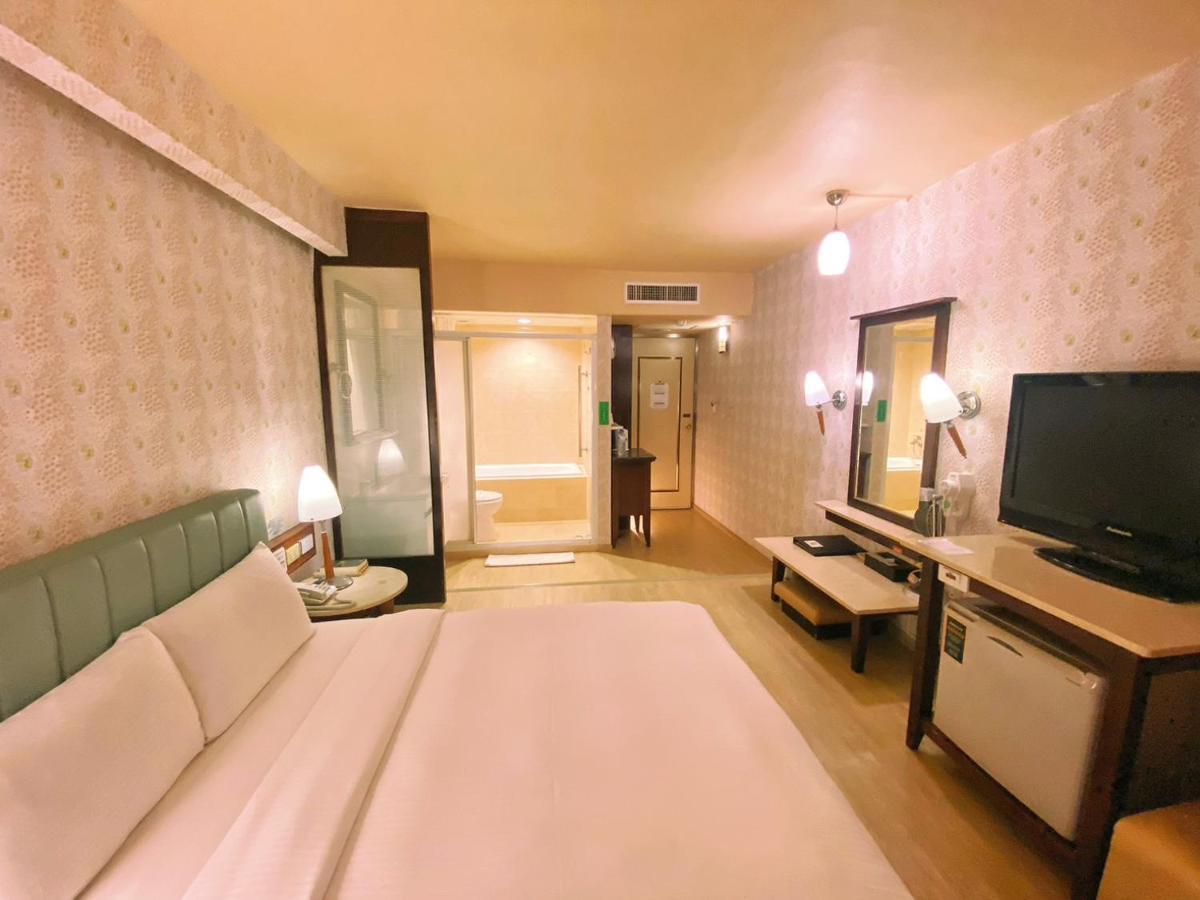 種子商旅 Hotel Kaohsiung Bagian luar foto
