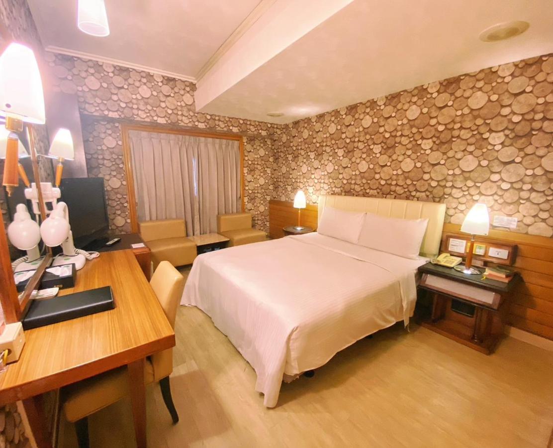 種子商旅 Hotel Kaohsiung Bagian luar foto