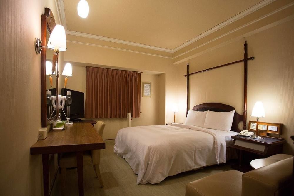 種子商旅 Hotel Kaohsiung Bagian luar foto