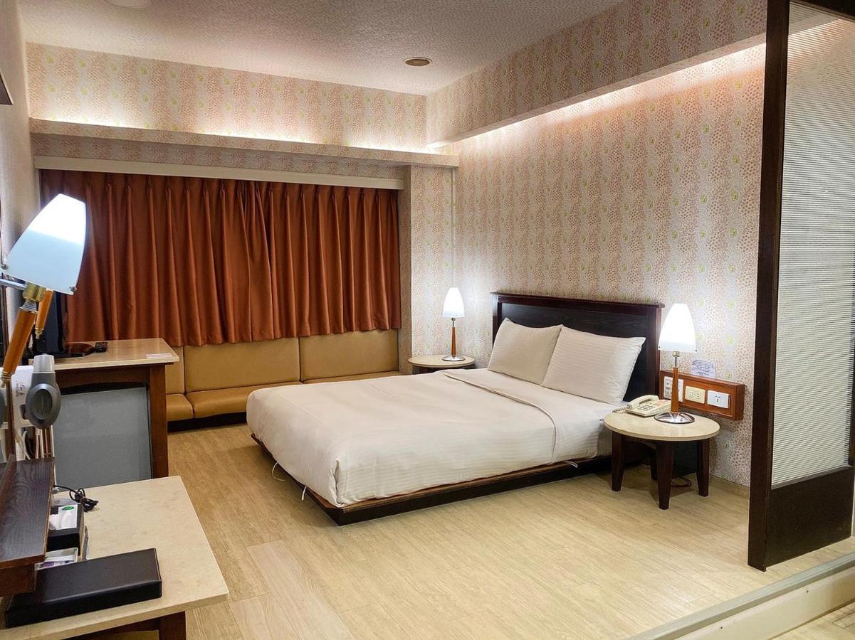 種子商旅 Hotel Kaohsiung Bagian luar foto