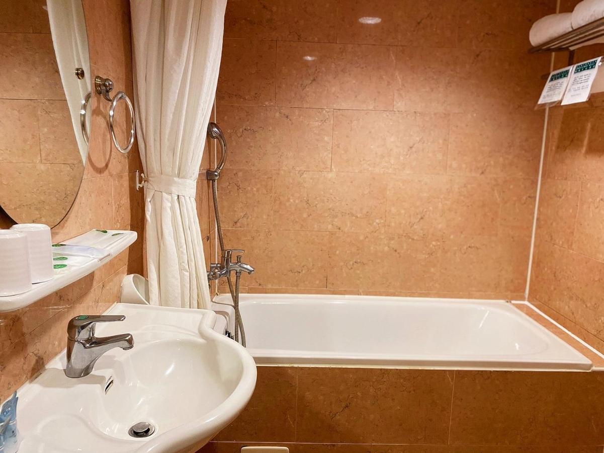 種子商旅 Hotel Kaohsiung Bagian luar foto
